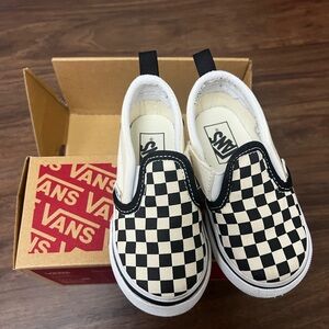 Toddler Classic Slip-On Checkerboard Vans, Size 7